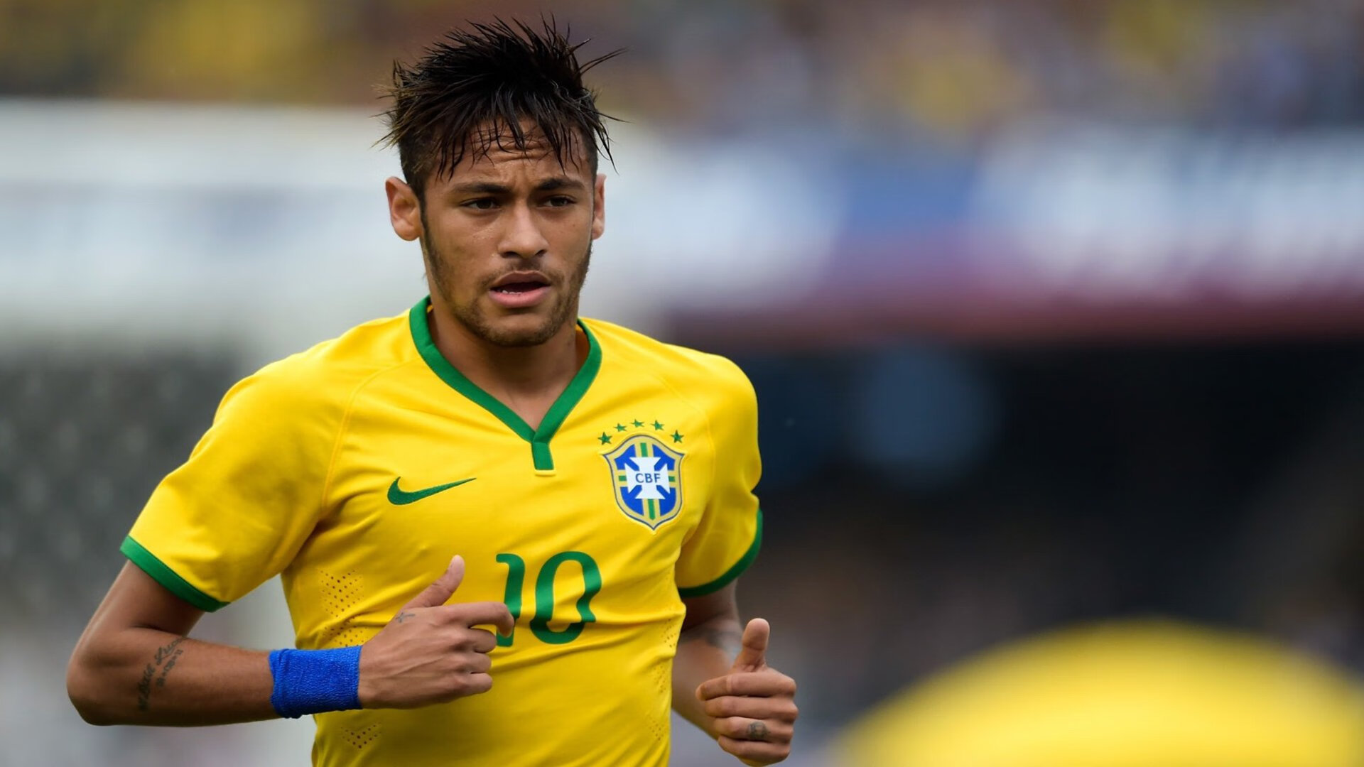 世界杯：阿根廷队集体为器材管理员庆生 小人物的故事感动全球球迷